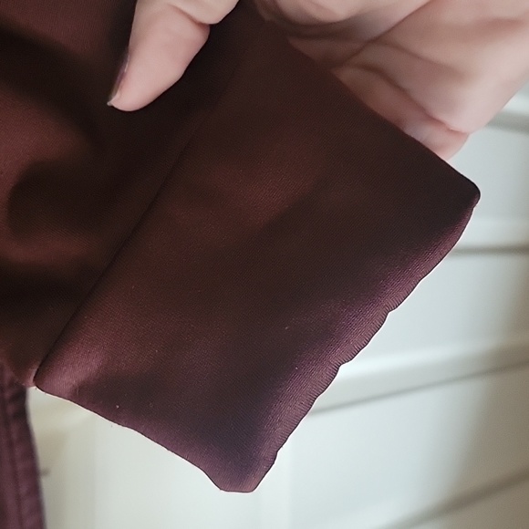 Yogalicious scuba pullover - Picture 5 of 9